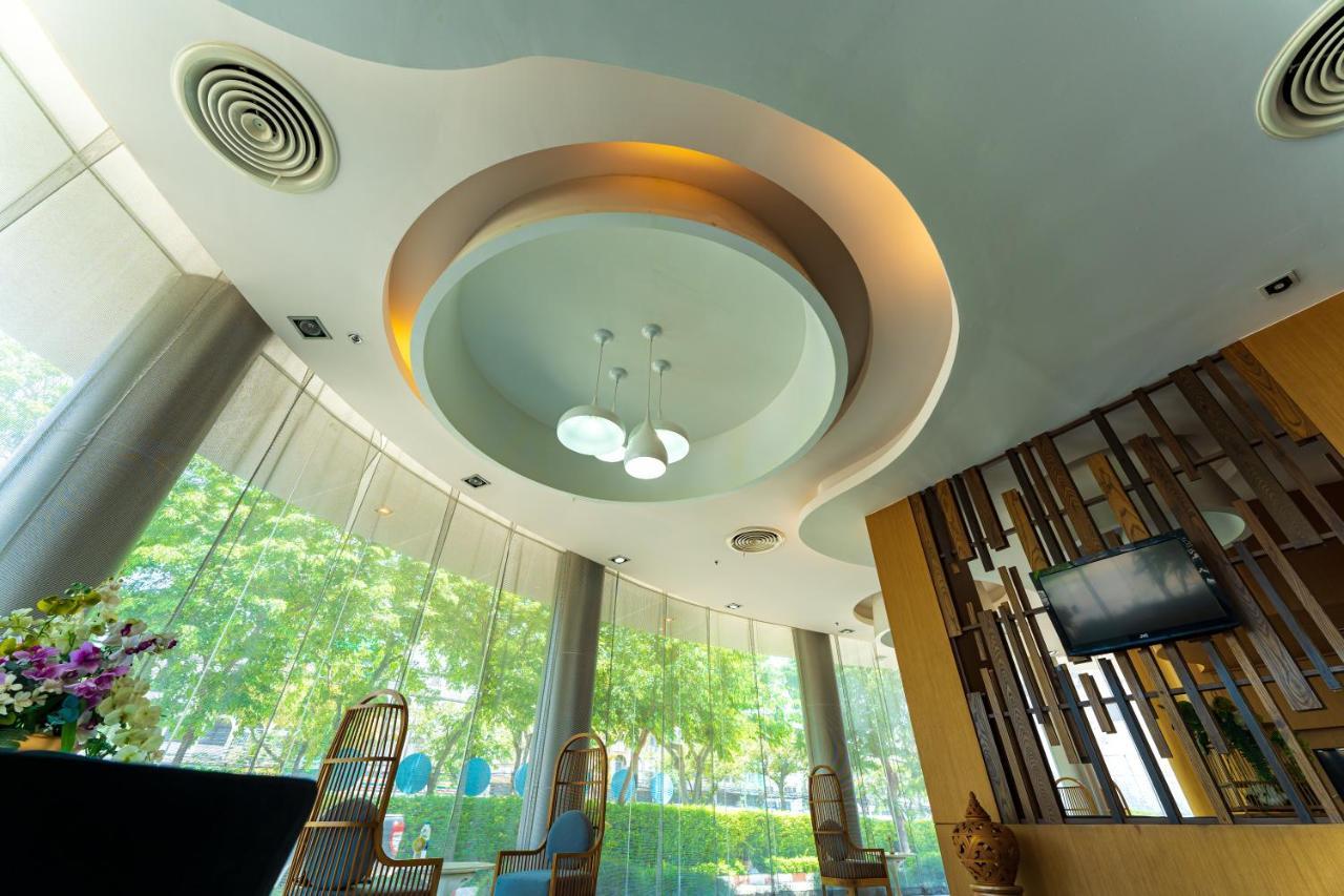 Royal Delight Hotel Bangkok Buitenkant foto